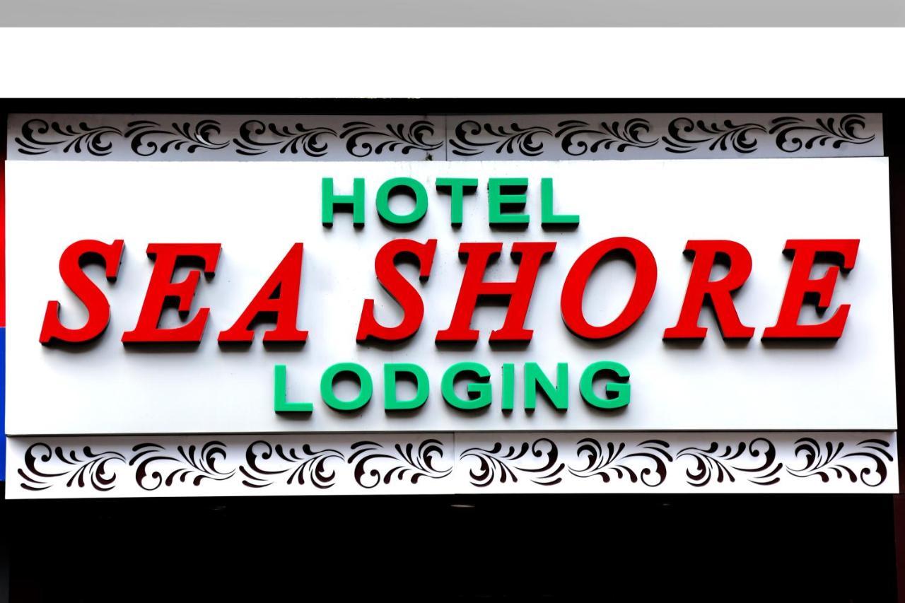 Hotel Sea Shore Navi Mumbai Exteriör bild