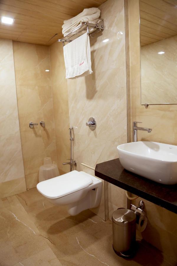 Hotel Sea Shore Navi Mumbai Exteriör bild