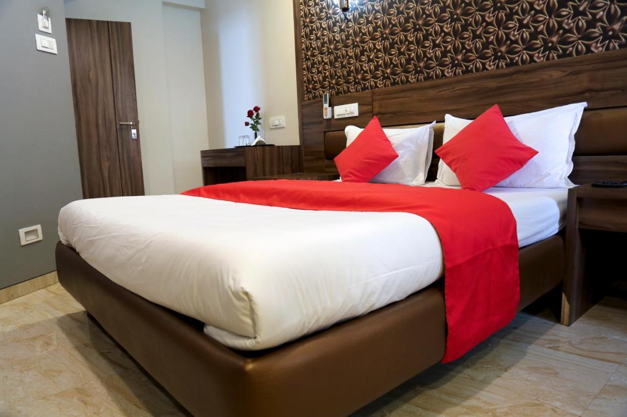 Hotel Sea Shore Navi Mumbai Exteriör bild