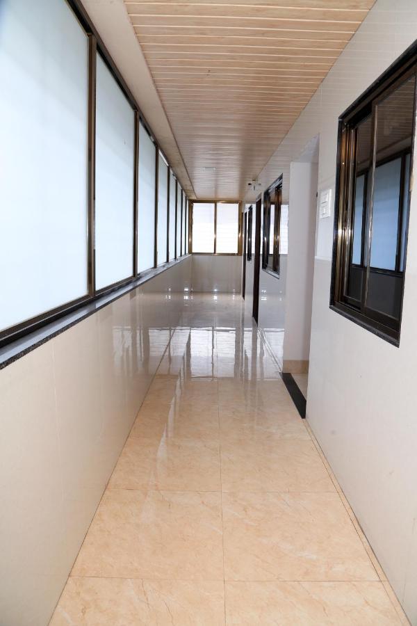 Hotel Sea Shore Navi Mumbai Exteriör bild